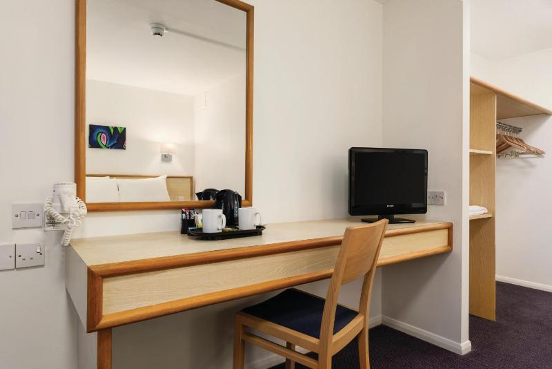 Standard Double Room image 2