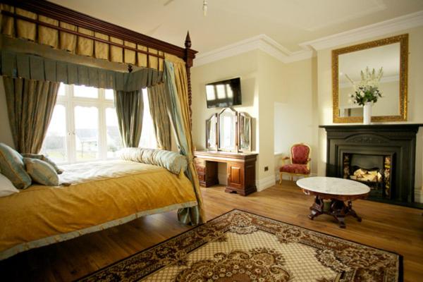 Superior Suite image 1