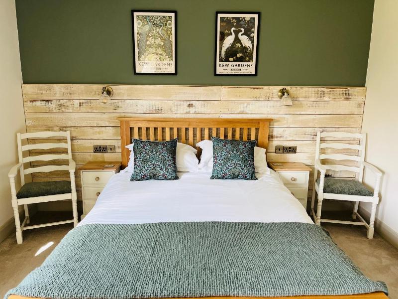King Room image 1
