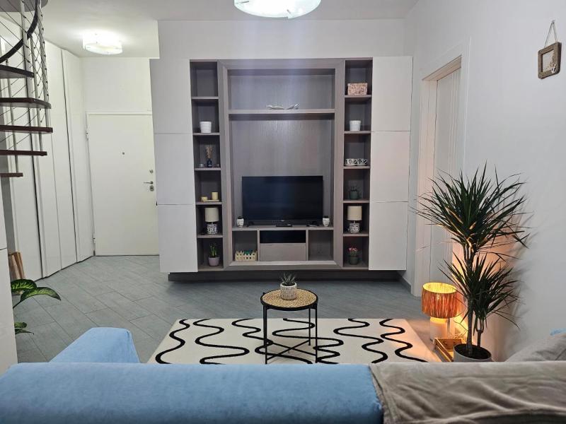 MAin Apartment Blloku 1 - image 12