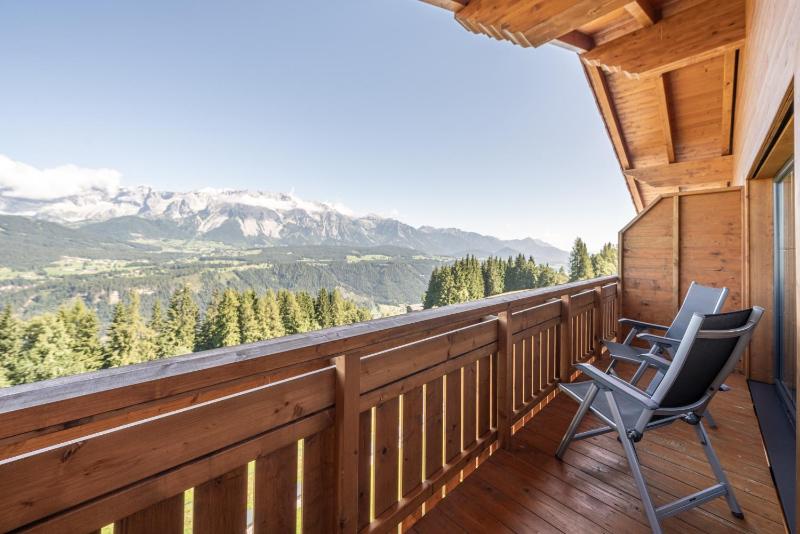Junior Suite with Balcony image 1