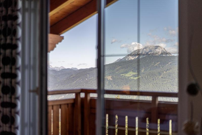 Junior Suite with Balcony image 2