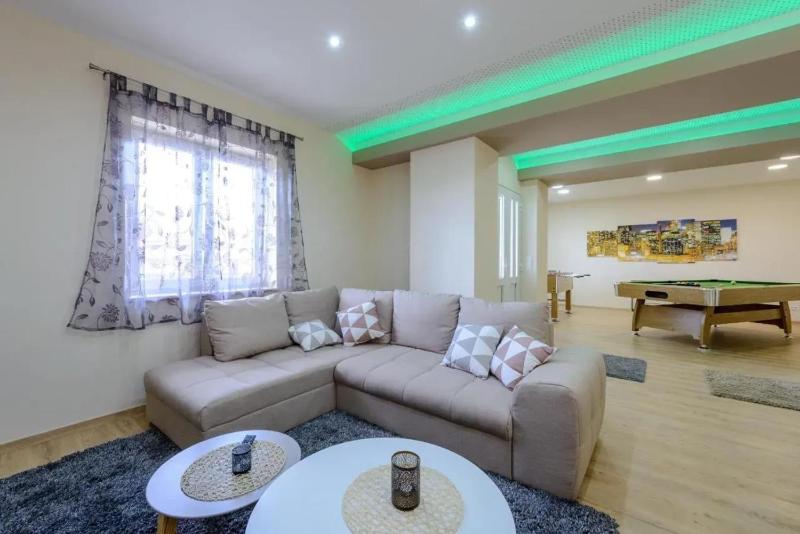 Elegant Villa in Dubravka with Private Pool - image 25