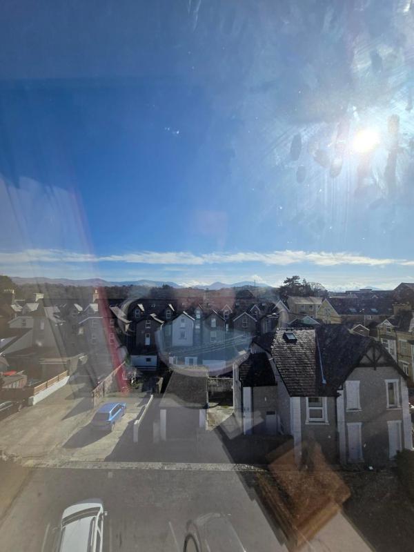 Single Room with Mountain View image 2