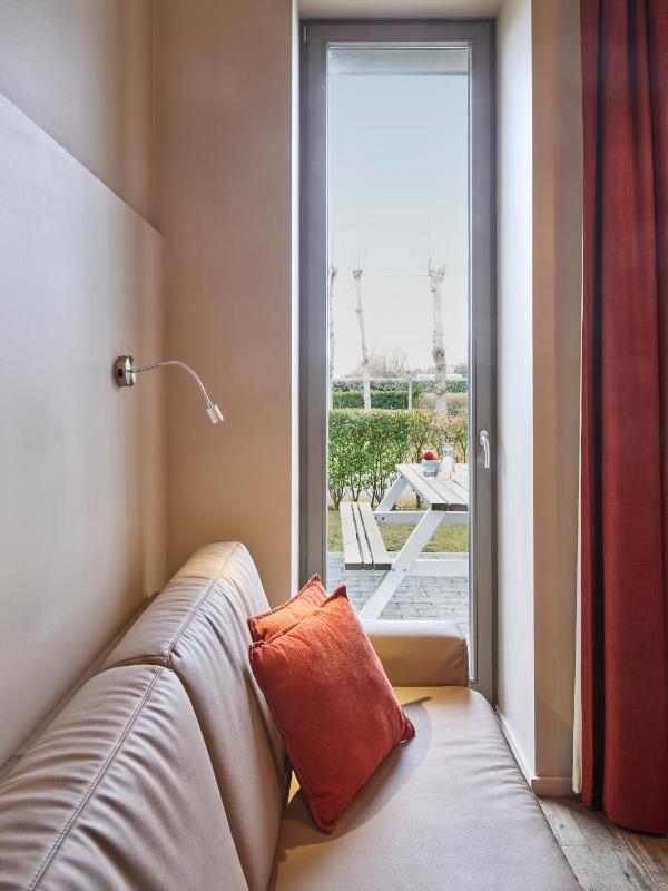 Familie Suite | 2 Adults - 3 Children image 2