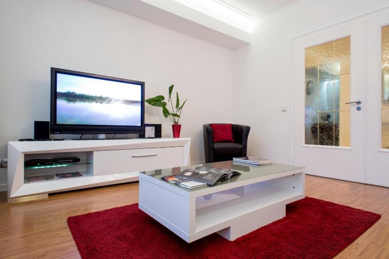 Two-Bedroom Apartment with Terrace image 4