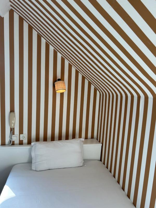 Single Room image 1