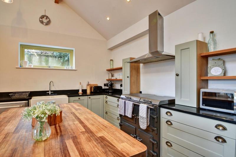 Finest Retreats - Heather Lea - image 7