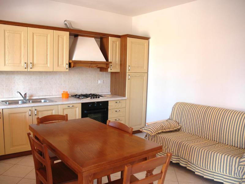 One-Bedroom Apartment image 4
