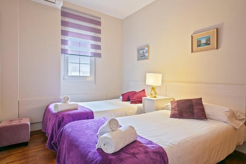 Sarria Attic - image 9