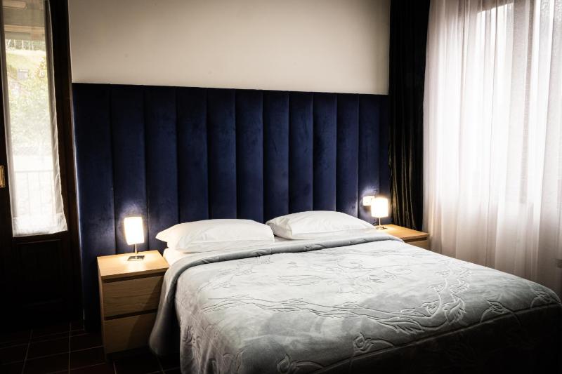 Double Room image 1
