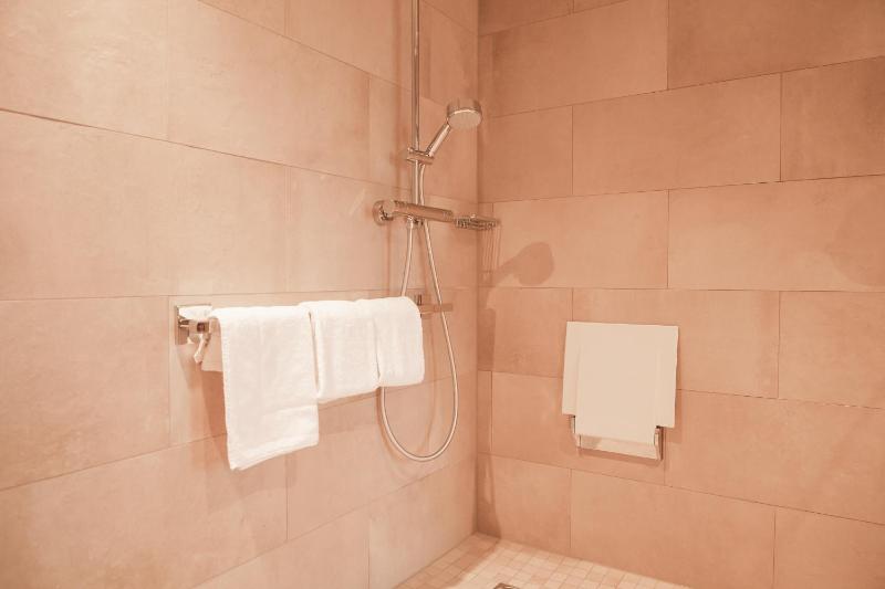 Double Room - Disability Access image 2