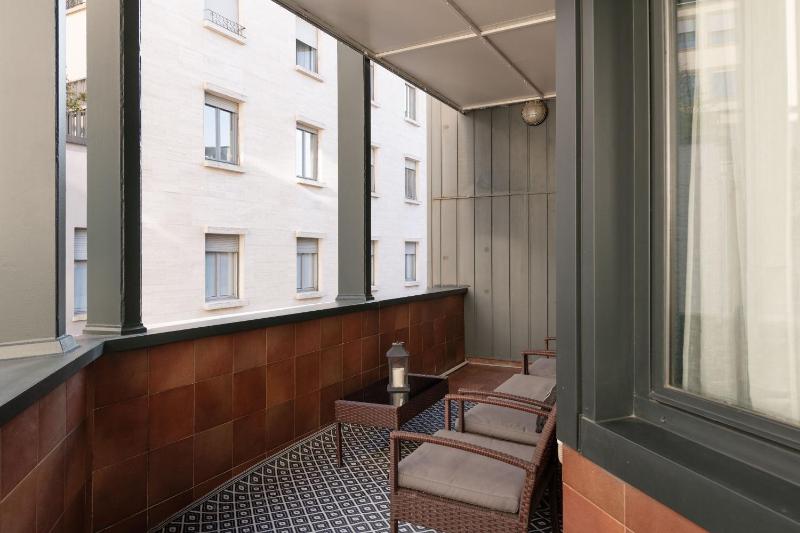 Apartment with Terrace image 4