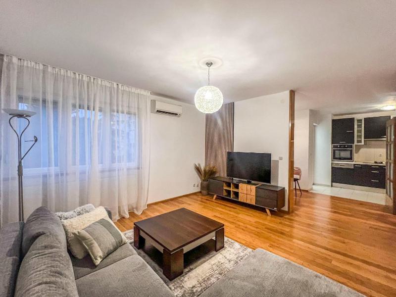 Lara Apartment - image 7
