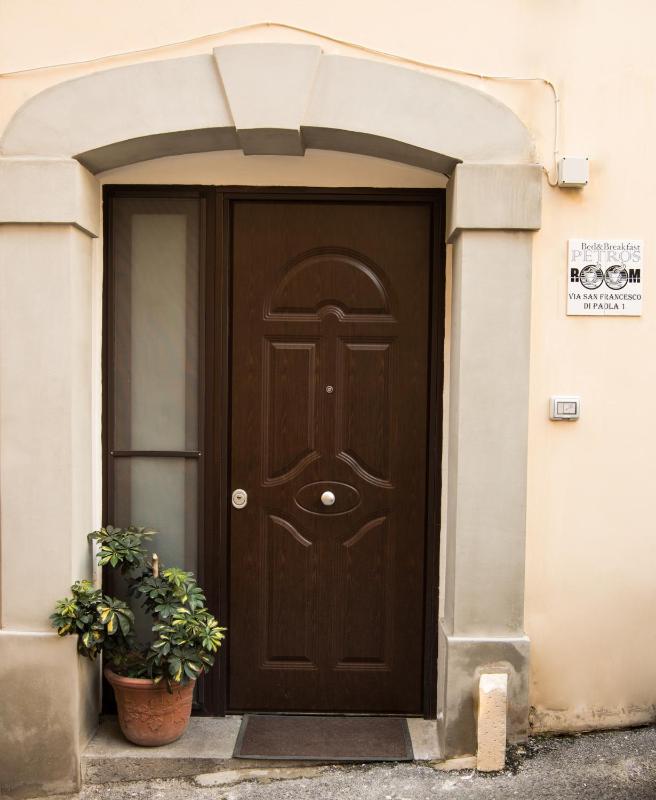 Petros rooms&apartments - image 24