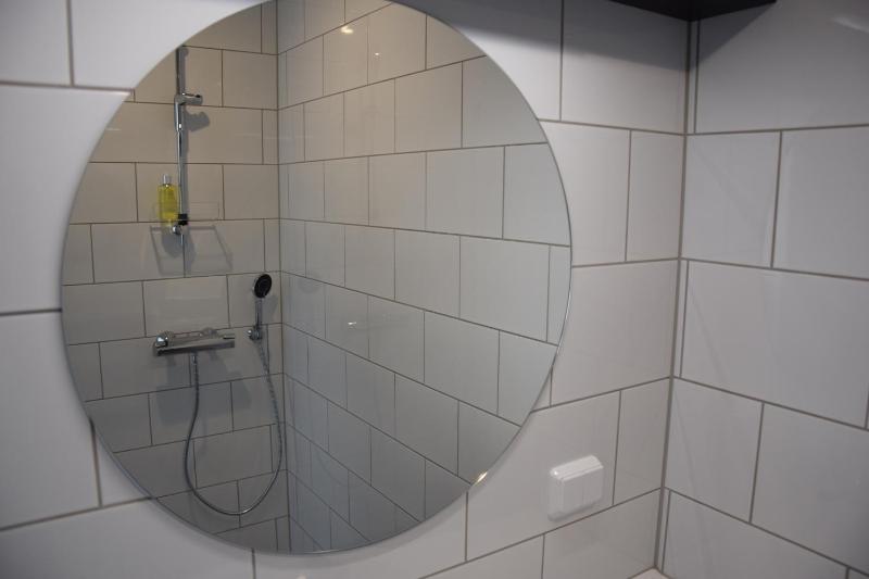 Double or Twin Room image 3