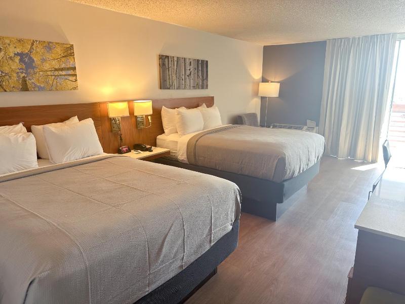 Standard Double Room with Two Double Beds - Non-Smoking image 2