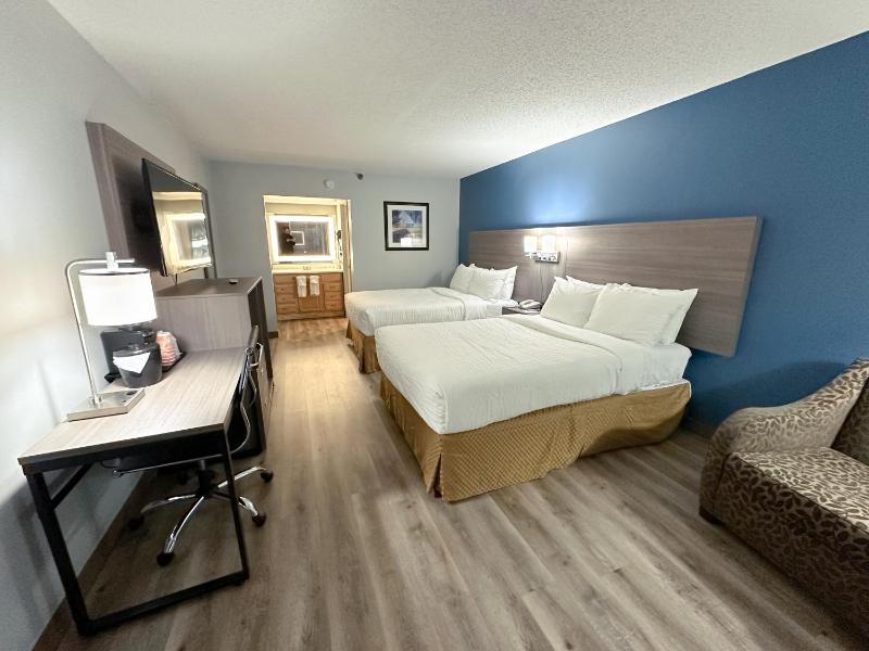 Standard Double Room with Two Double Beds - Non-Smoking image 2