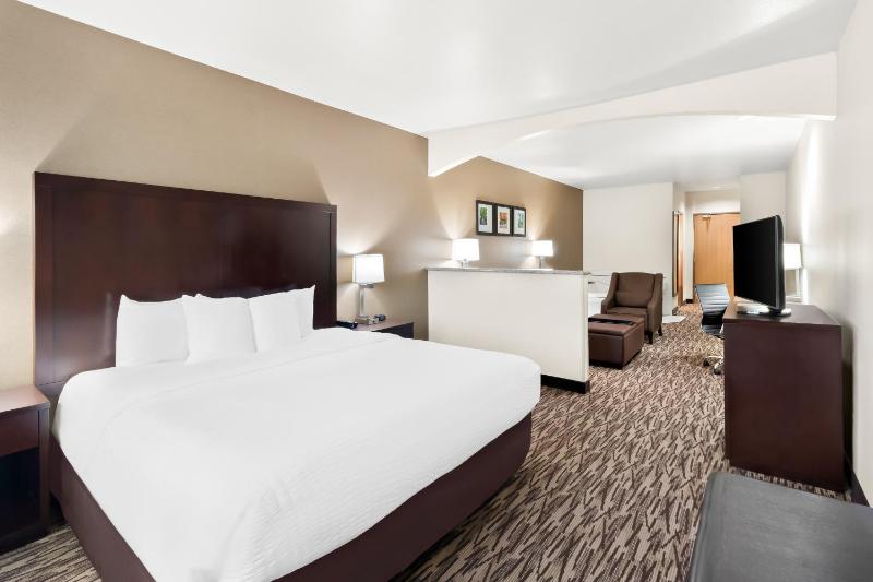 Comfort Suites Portland Airport - image 44