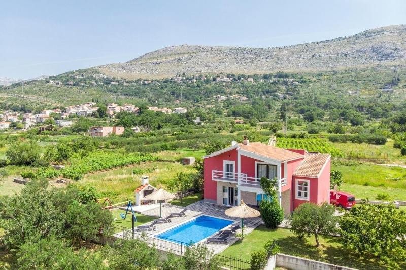 Family friendly house with a swimming pool Srinjine Split - 23950 - image 12