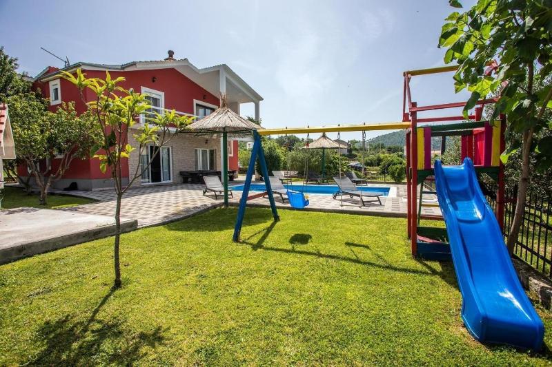 Family friendly house with a swimming pool Srinjine Split - 23950 - image 6