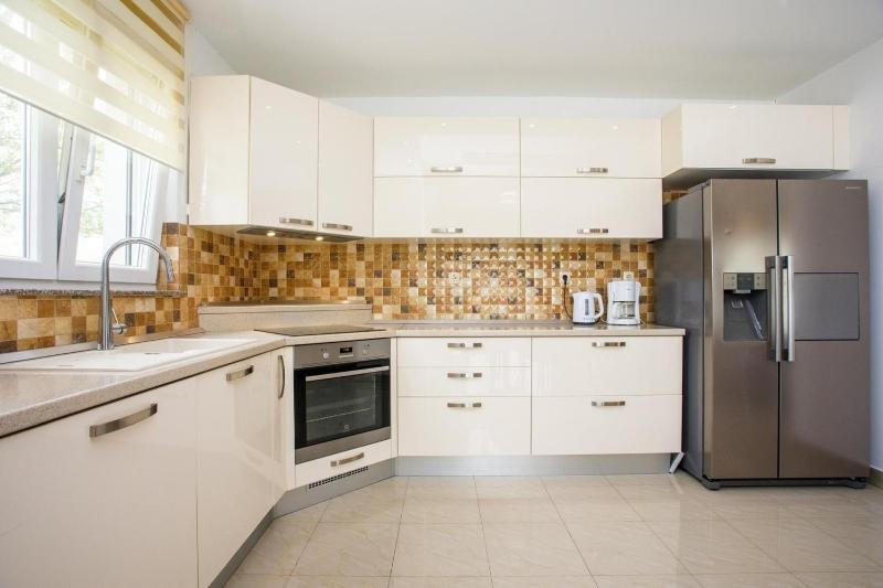 Family friendly house with a swimming pool Srinjine Split - 23950 - image 7