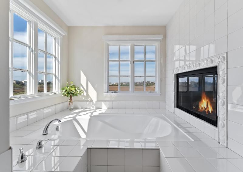 Signature Grand King View image 2