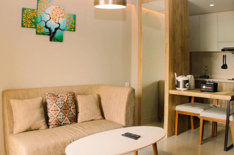 Stunning and Comfortable 1BR Apartment Mustika Golf Residence By Travelio - image 5