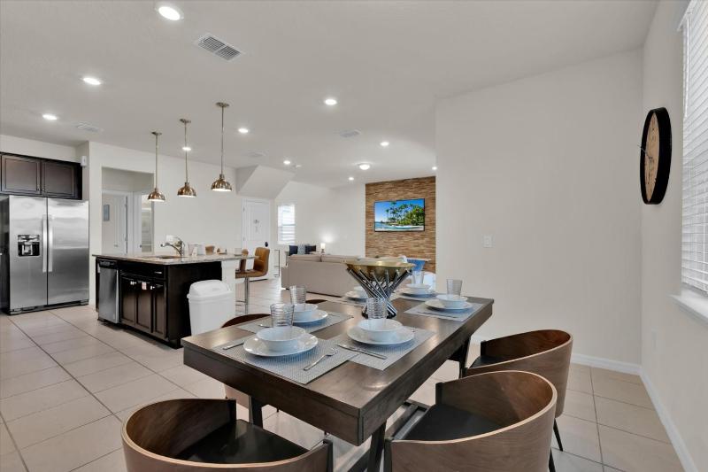 SMM1811 - image 1