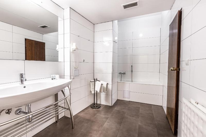 Junior Suite image 3