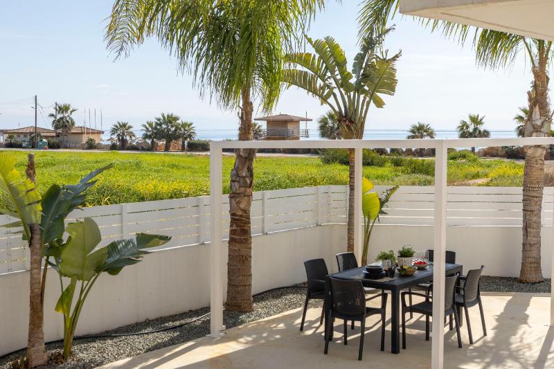 Sweet Seaview Villa - image 9