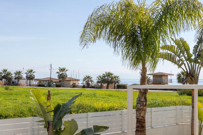 Sweet Seaview Villa - image 16
