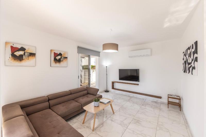 Sweet Seaview Villa - image 11