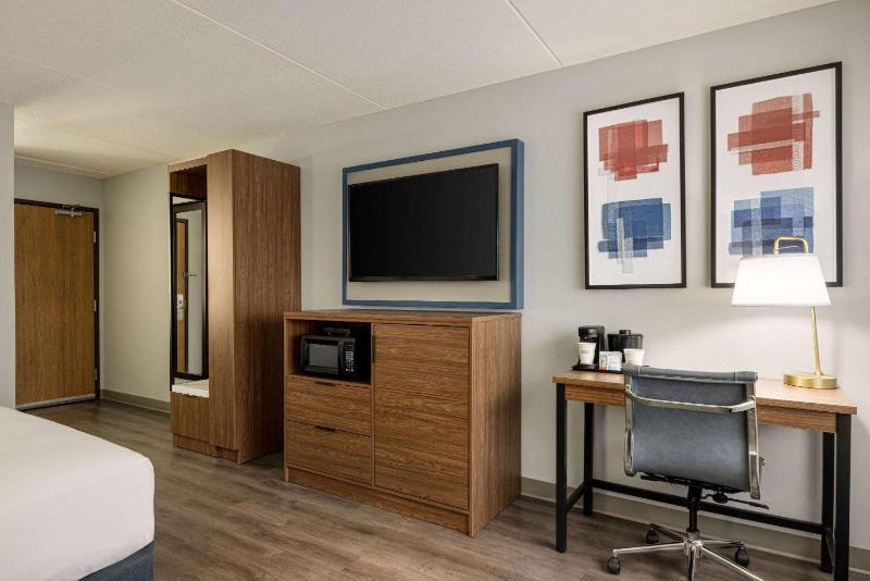 King Room - Mobility Access image 3