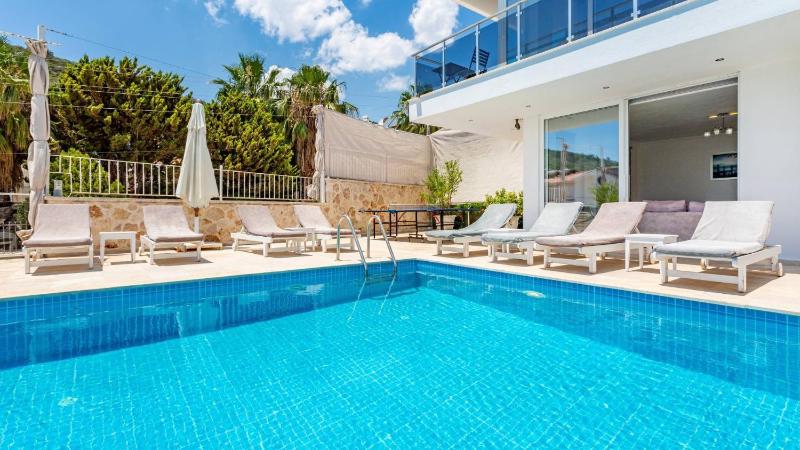 Kalkan 4 Bedroom Villa - image 19