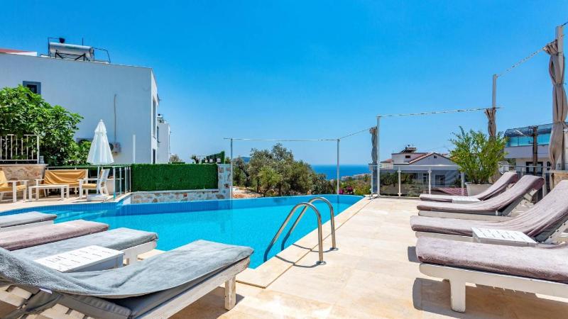 Kalkan 4 Bedroom Villa - image 23