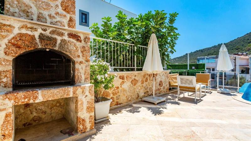 Kalkan 4 Bedroom Villa - image 34