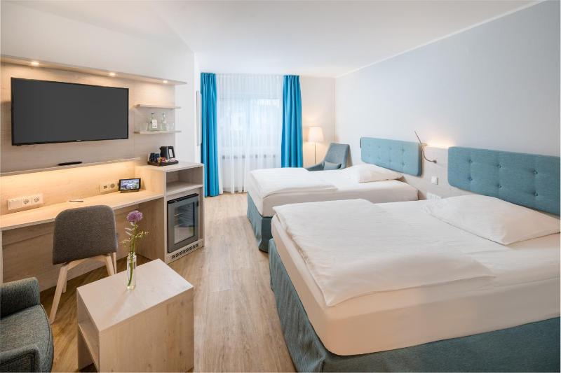 Economy Single Room Landside image 4