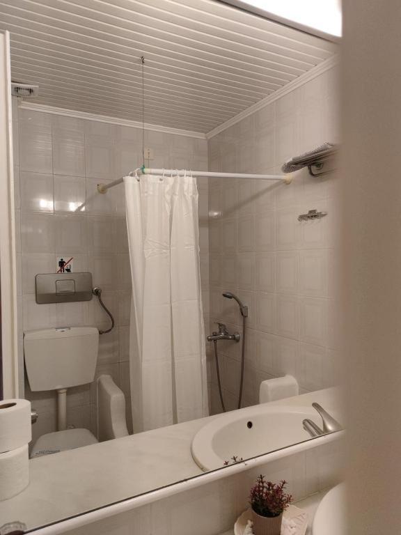 Double or Twin Room image 1