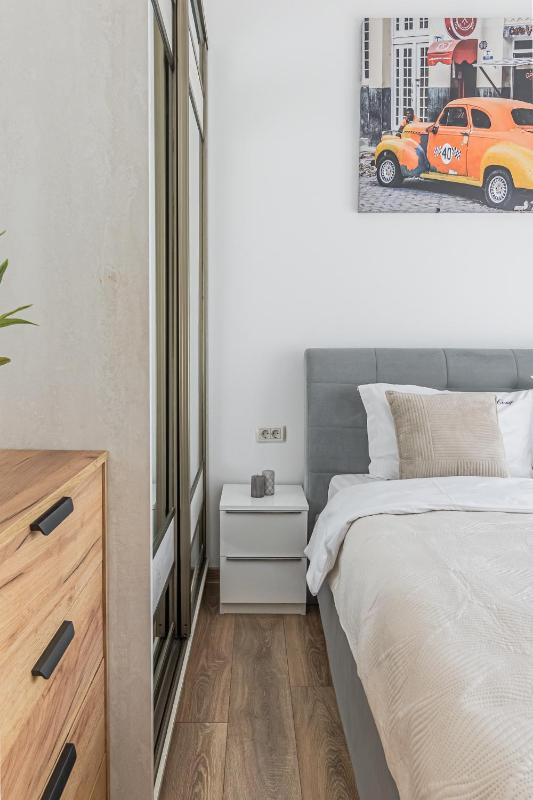 Cozy Deluxe 2 Bedrooms Apartment with Terrace - Coresi Mall Brasov - image 15