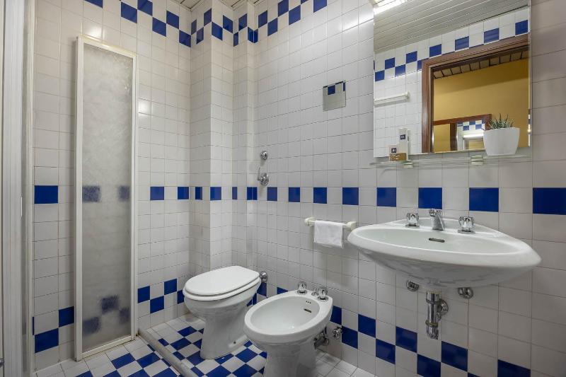 Economy Single Room image 2