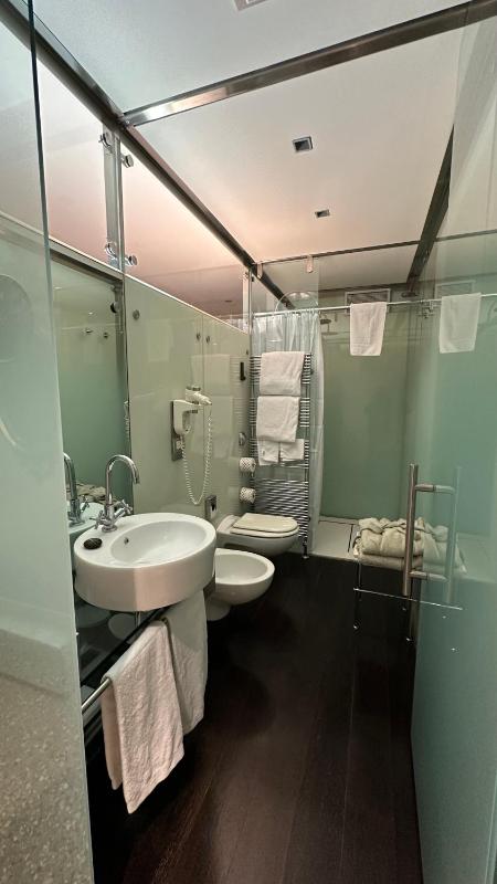 Junior Suite with Canal View image 1