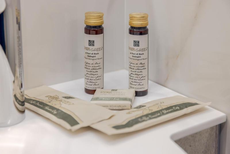 Junior Suite image 2