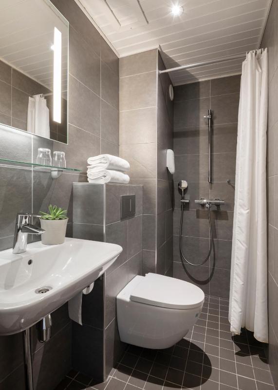 Standard Single Room image 3
