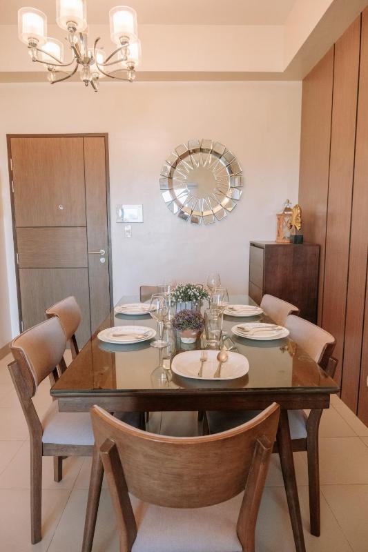 Elegant Living in the City - image 10