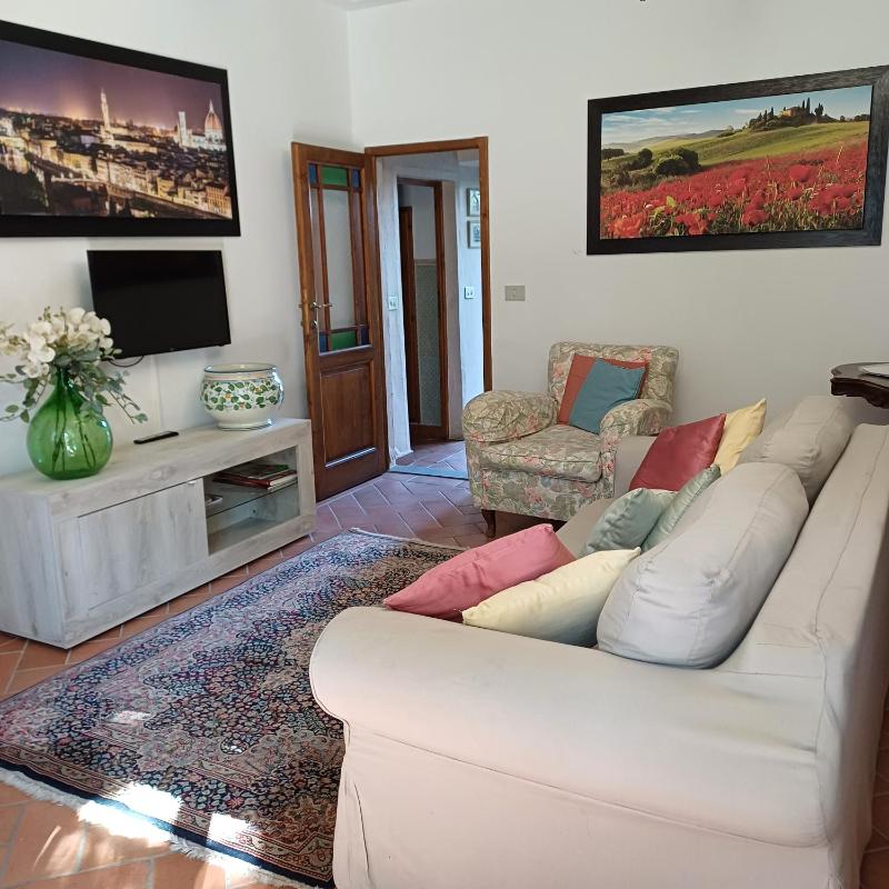 Two-Bedroom House image 2