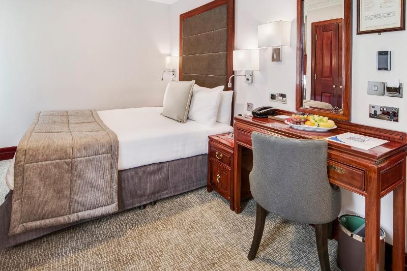 Standard Single Room image 2
