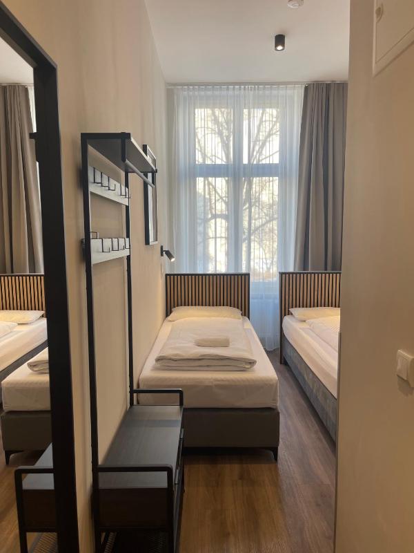 Motel Blue - Minimalist Boutique Hotel - image 6