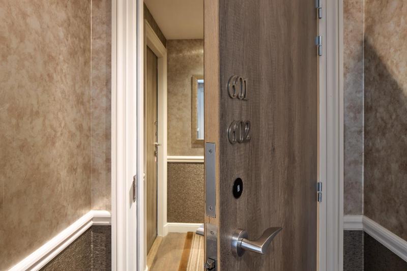 Two Connecting Double Rooms image 4