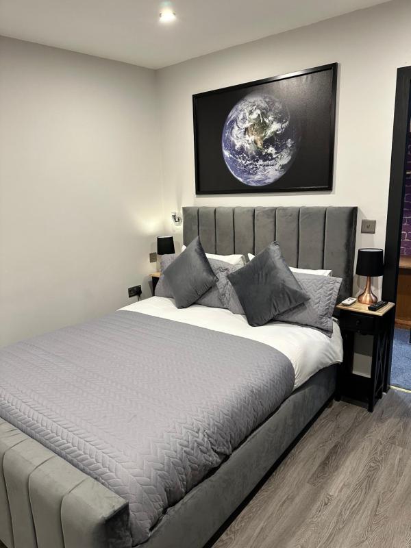 Standard  Double Room image 2